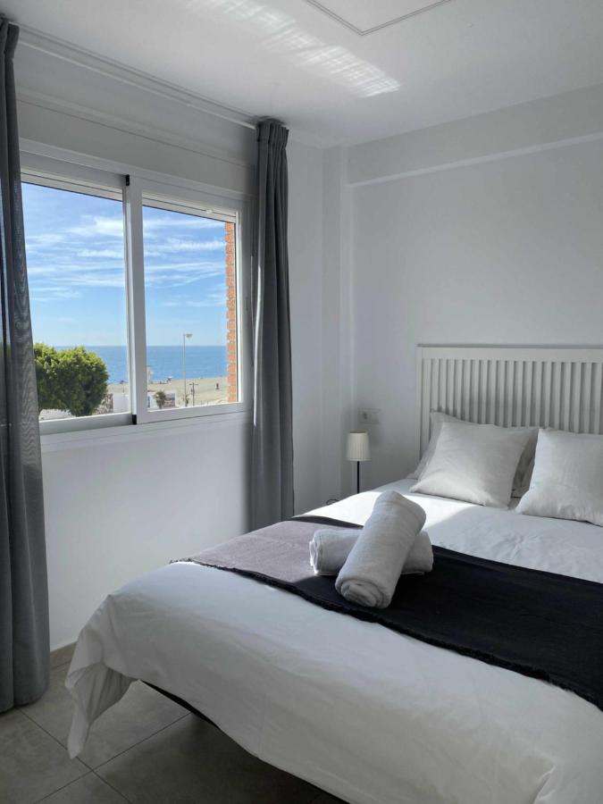 Apartamento 2 Habitaciones Frontal Al Mar 3 トレ・デル・マール エクステリア 写真